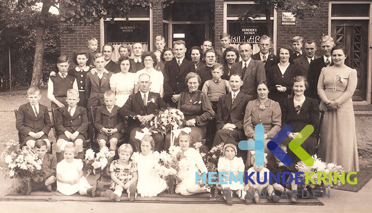 Bruidspaar oom Joep en Tante Dina