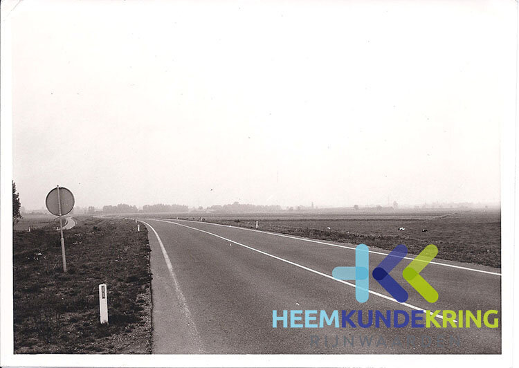 Batavenweg, op het punt over de dijk