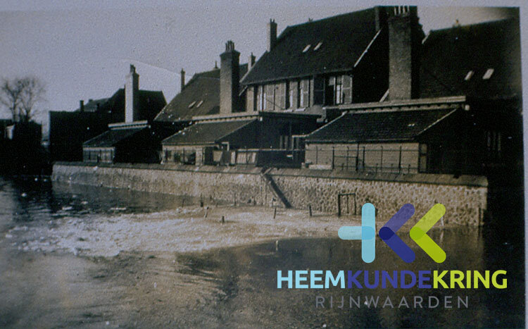 Achterzijde hoofdstraat  F00002003_