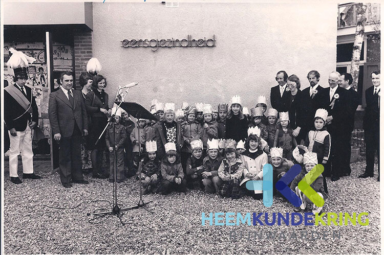 Opening Dorpshuis 1975 Opening Dorpshuis 1975