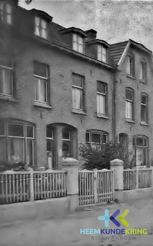 Woningen Rode Dorp aan de Boterdijk   Bouw 1919 door Bodewes